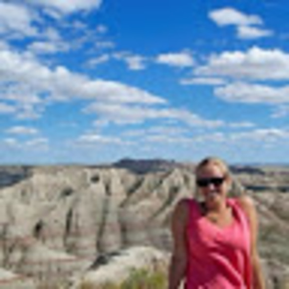 Meet your Posher, Erica - Picture 1 of 1